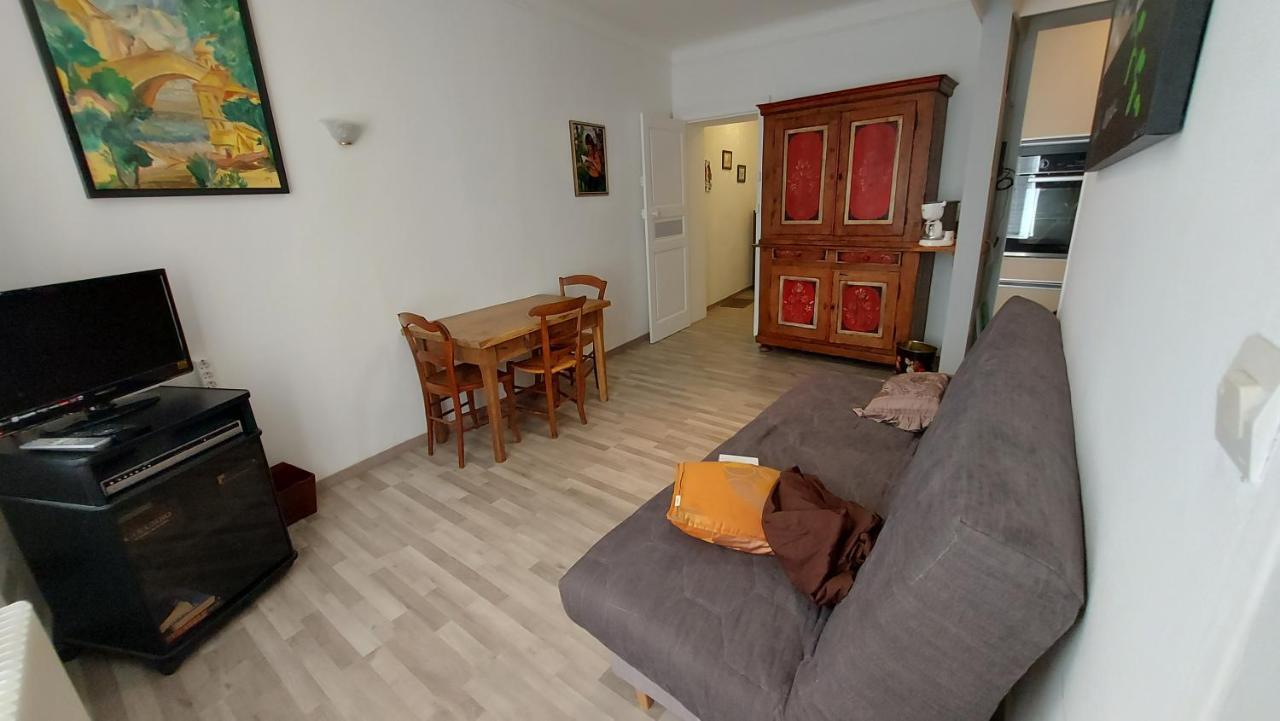 20 Rue Chatel فردان سور ميوز المظهر الخارجي الصورة
